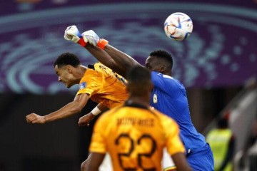 失误+伤病！除了没马内，塞内加尔的铜墙铁壁也崩了