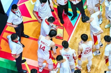 世俱杯-大胜50分击碎印尼世界杯美梦 中国男篮渐入佳境